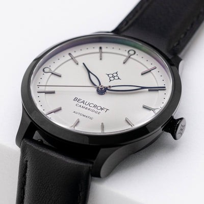 SEEKER MONOCHROME
